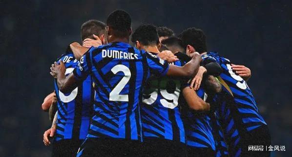 目不转睛 目不转睛